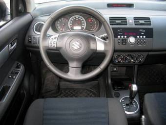 2007 Suzuki Swift Pictures