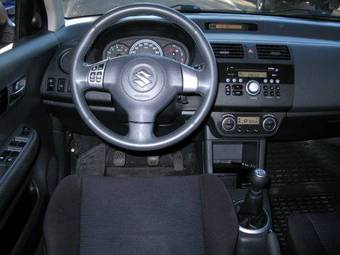 2007 Suzuki Swift Pictures