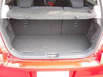 2008 Suzuki Swift Photos