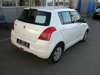 2008 Suzuki Swift Pictures