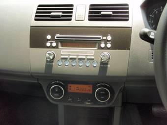 2008 Suzuki Swift Pictures
