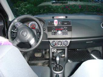 2008 Suzuki Swift Photos