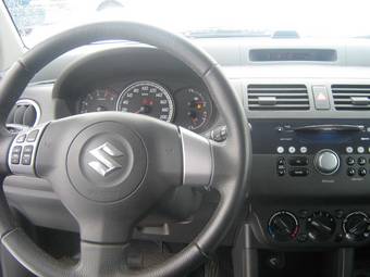 2008 Suzuki Swift Pictures