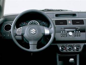 2009 Suzuki Swift Images