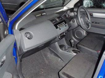 2009 Suzuki Swift Pictures