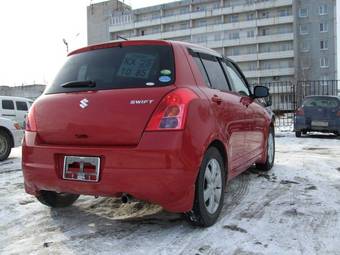 2009 Suzuki Swift Pictures