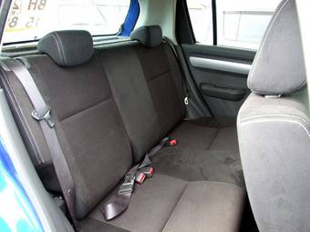 2009 Suzuki Swift Photos