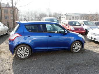 2010 Suzuki Swift Photos