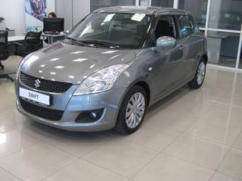 2011 Suzuki Swift Images