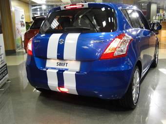 2011 Suzuki Swift Pictures