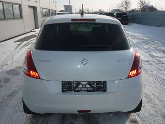 2011 Suzuki Swift Wallpapers