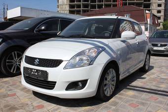 2011 Suzuki Swift Pictures