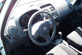 2008 Suzuki SX4 Sedan Photos