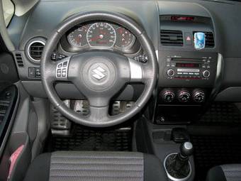 2008 Suzuki SX4 Sedan Photos