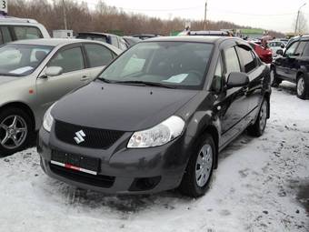 2010 Suzuki SX4 Sedan Photos