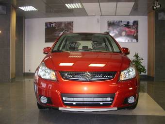 2010 Suzuki SX4 SUV Photos