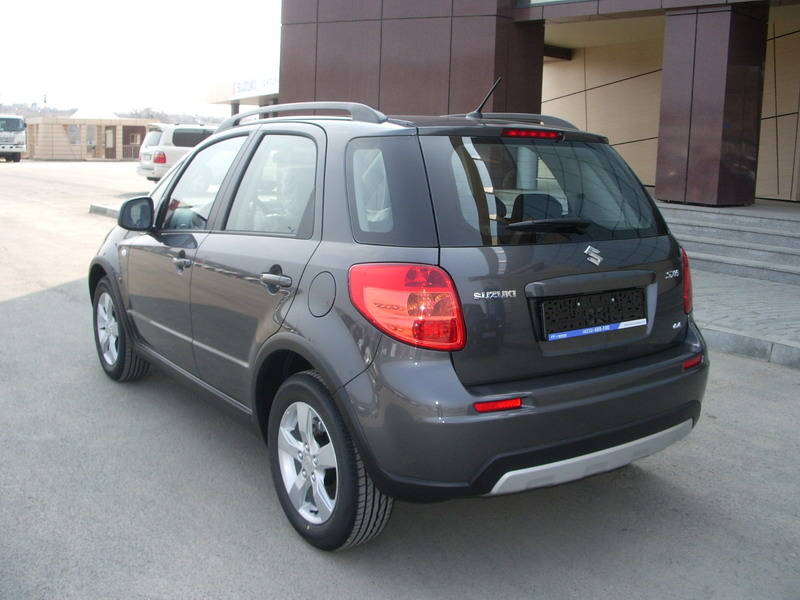 2010 Suzuki SX4 SUV specs, Engine size 1.6l., Fuel type