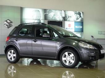 2010 Suzuki SX4 SUV Photos