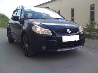 2010 Suzuki SX4 SUV Images