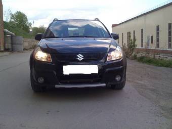 2010 Suzuki SX4 SUV Pictures