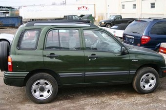 2000 Suzuki Vitara Photos