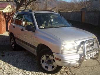 2000 Suzuki Vitara Photos