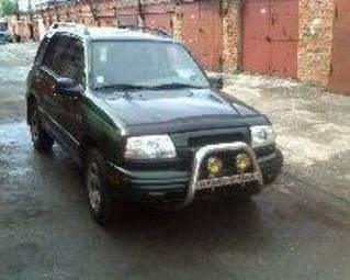 2000 Suzuki Vitara Pictures