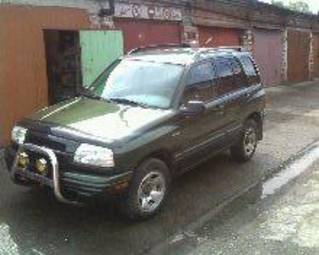 2000 Suzuki Vitara Photos