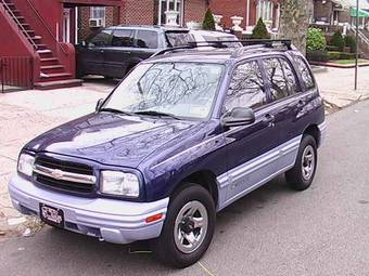 2000 Suzuki Vitara Photos