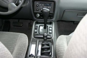 2001 Suzuki Vitara Pictures