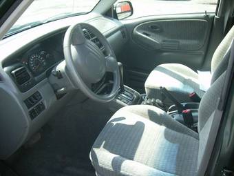 2003 Suzuki Vitara Pictures