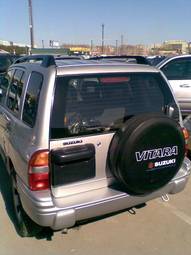 2003 Suzuki Vitara Photos