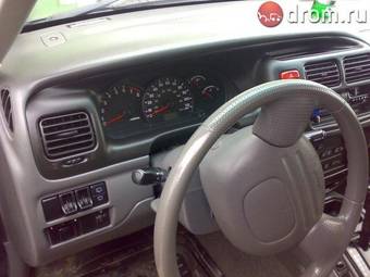 2003 Suzuki Vitara Pictures