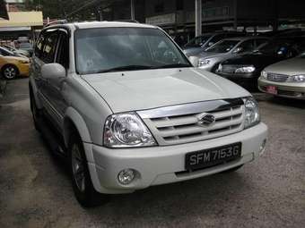 2004 Suzuki Vitara Photos
