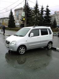 2000 Suzuki Wagon R Photos