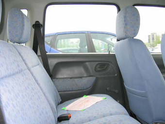 2001 Suzuki Wagon R Photos