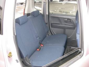 2004 Suzuki Wagon R Pictures