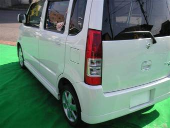 2004 Suzuki Wagon R Wallpapers