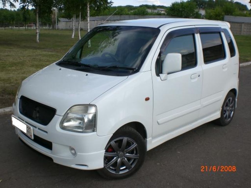 1999 Suzuki Wagon R PLUS specs mpg, towing capacity, size