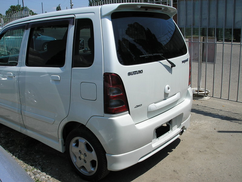 1999 Suzuki Wagon R Plus Wallpapers