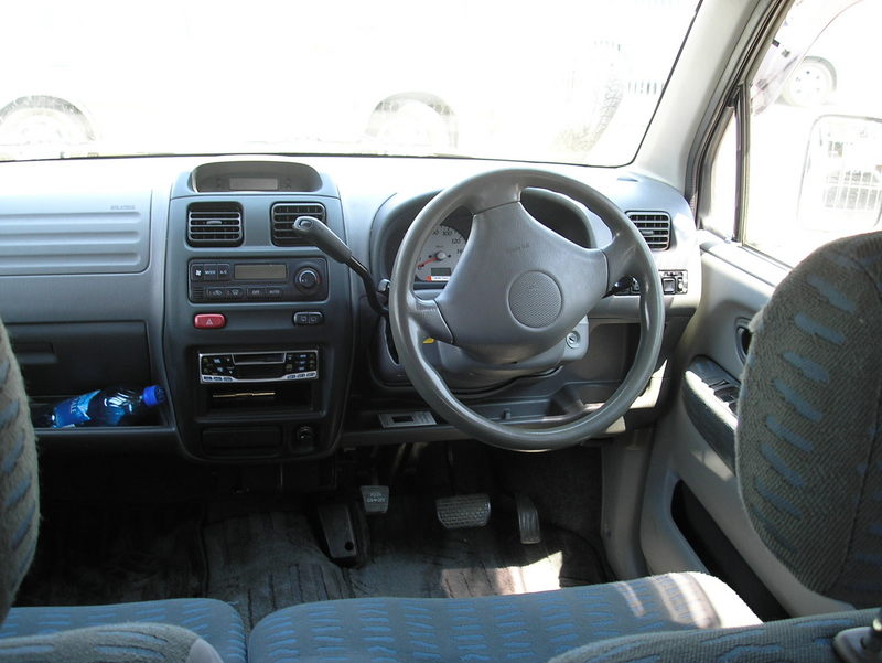 1999 Suzuki Wagon R Plus Pictures