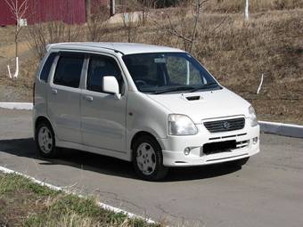 2000 Suzuki Wagon R Plus Photos