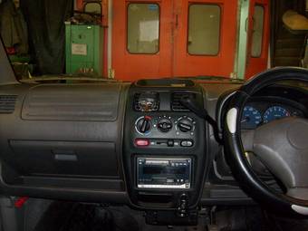 2001 Suzuki Wagon R Plus Pictures