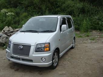 2000 Suzuki Wagon R Solio Pictures