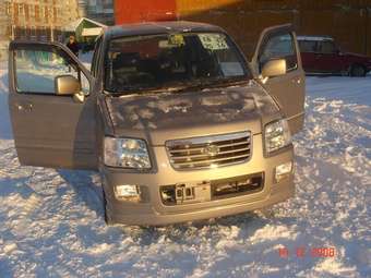 2003 Suzuki Wagon R Solio Pictures