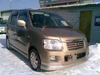 2003 Suzuki Wagon R Solio Images