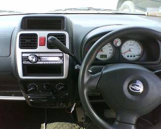 2003 Suzuki Wagon R Solio Images