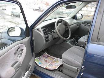 2001 Suzuki XL7 Photos