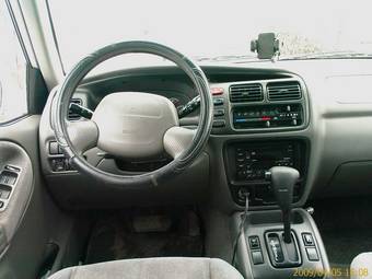 2002 Suzuki XL7 Pictures