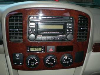 2004 Suzuki XL7 Pictures